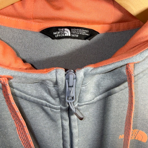 ✨Like New✨ The North Face Women's Gray Hoodie with Orange Accents - Picture 2 of 4